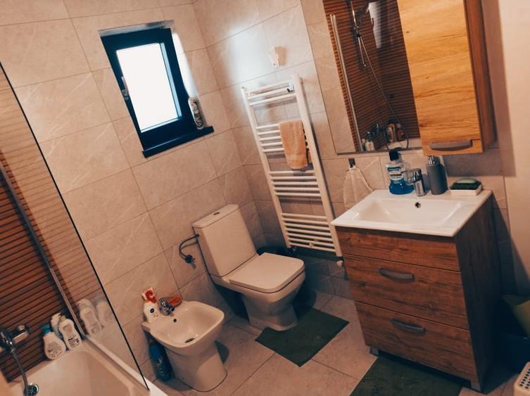 casa / vila Platou Prundu - Craiovei , mobilata / utilata , finisaje moderne ! - 19