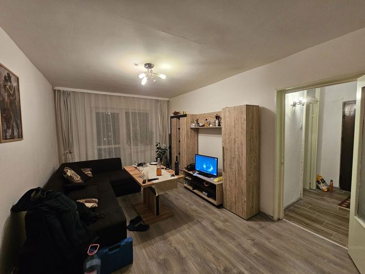 Apartament cu 3 camere decomandat zona M.Viteazu - 5