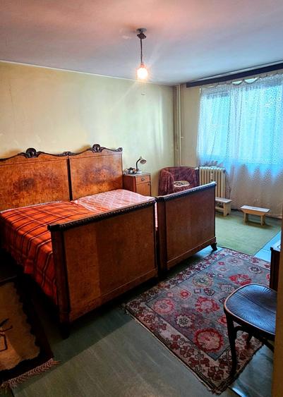 Apartament de 3 camere decomandat, etaj 2, str Codrii Neamțului - 3
