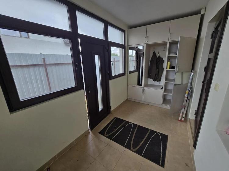 Casă cu hală și anexe Potențial pentru locuință și afacere Biled - 4