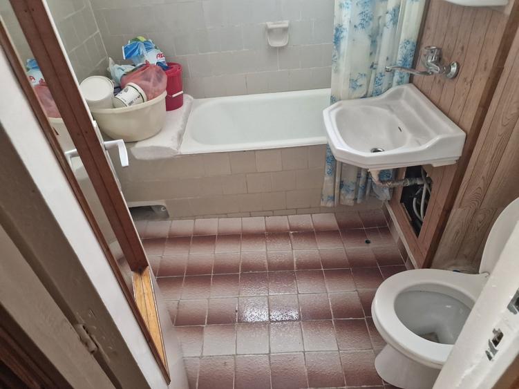 Ap 2 cam, etaj3, decomandat, centrala,termopane ,balcon - 1