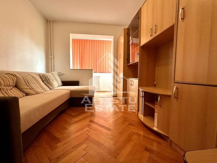 Apartament 2 camere, decomandat, zona Sagului