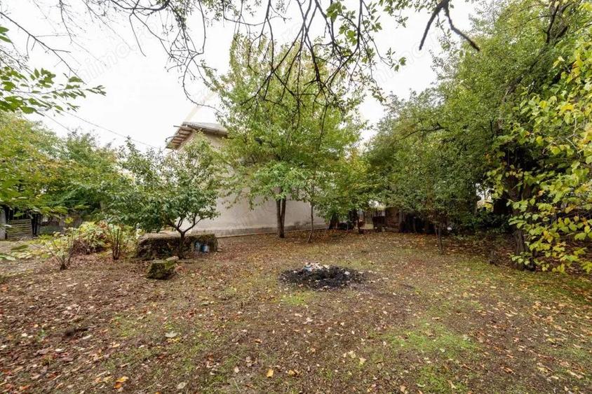 Casa traditionala la tara in Gliganu de Jos Com. Rociu-Arges la 30 km de Pitesti - 2