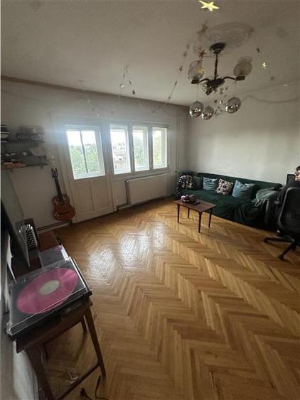 Apartament cu 2 camere decomandat în Bucovina