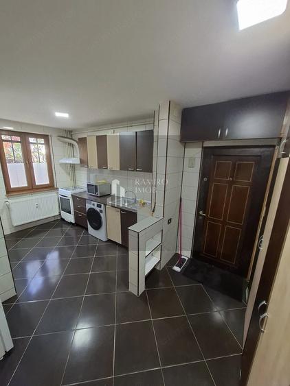 Apartament cu 3 camere semidecomandat în Brâncoveanu