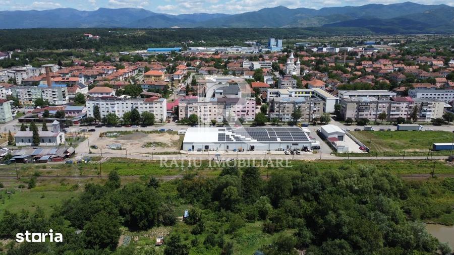 Spațiu comercial, de 1,234 mp, în Central