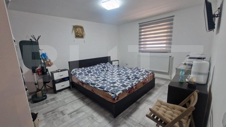 Casă individuală cu 5 camere cu Canalizare în Rotbav
