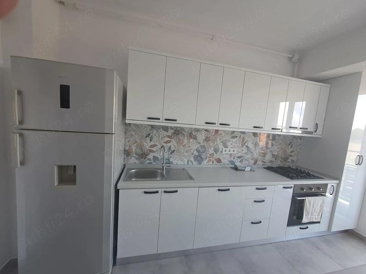 Apartament cu 2 camere decomandat în Titan