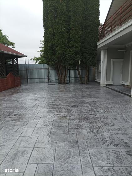 Casă cu 6 camere cu Teren 1262 Mp în Hemeiuș