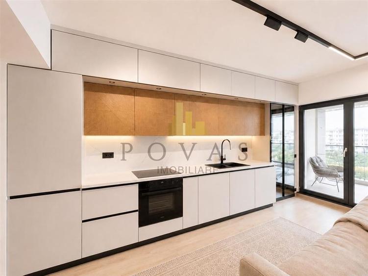 Apartament cu 3 camere semidecomandat, mobilat în Vitan