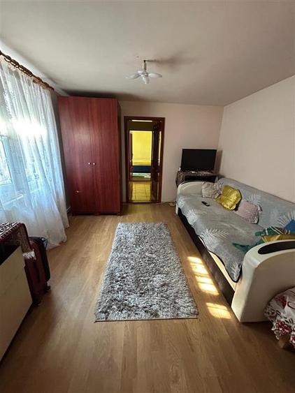 Casă cu 3 camere cu Canalizare în Apollo