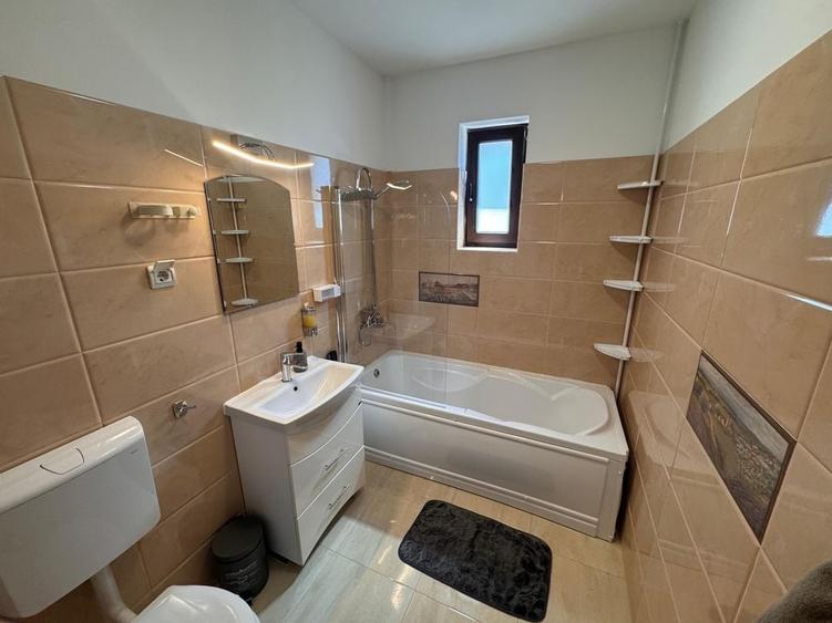 Apartament cu 2 camere decomandat în Florești