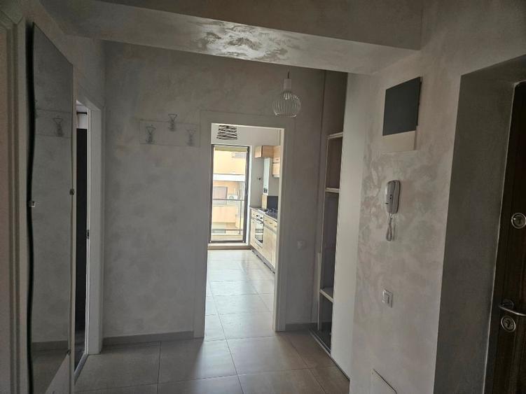 Apartament cu 2 camere decomandat, mobilat în Grozăvești