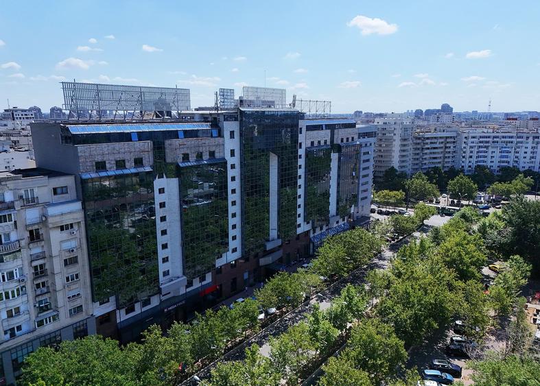 Birou, de 13,250 mp, în Unirii