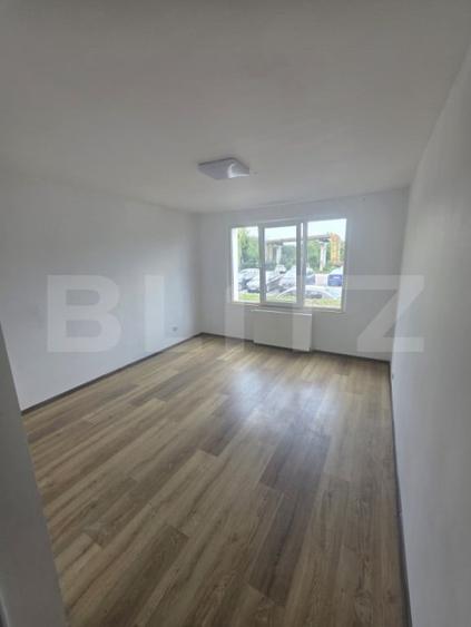Apartament cu 3 camere decomandat în Craiter