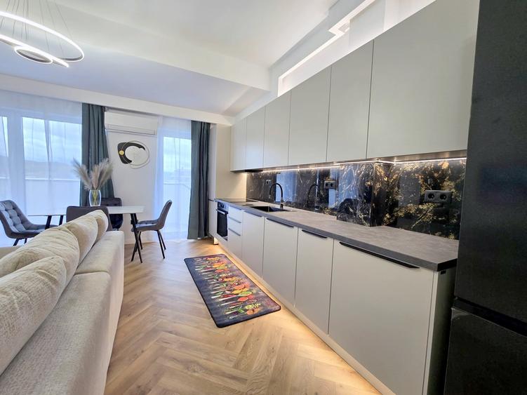 Apartament cu 2 camere semidecomandat în Florești