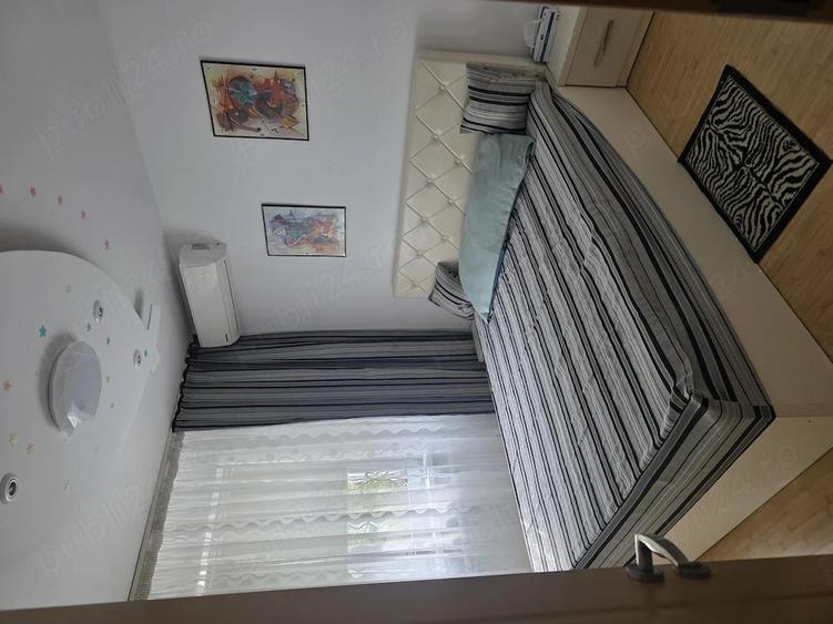 Apartament cu 3 camere semidecomandat în Fizicienilor