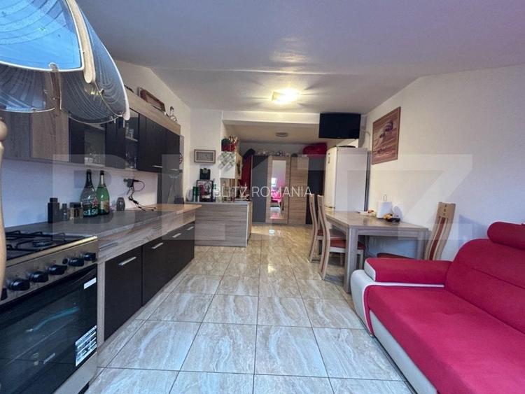 Apartament 3 camere, 60mp, zona Rogerius Apartament 3 camere, 60mp, zona Rogerius