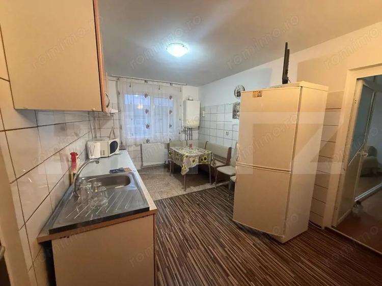 Apartament 3 camere, 58 mp, zona Micro 11 - 4