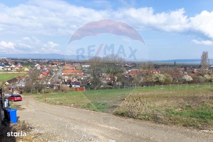 Teren intravilan cu vedere panoramica, utilitati si pozitie excelenta! - 8