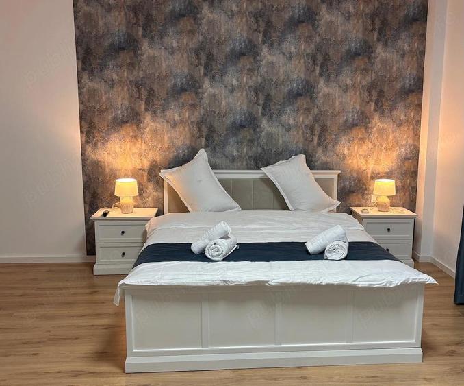 Studio Stadium Side Rooms - 1