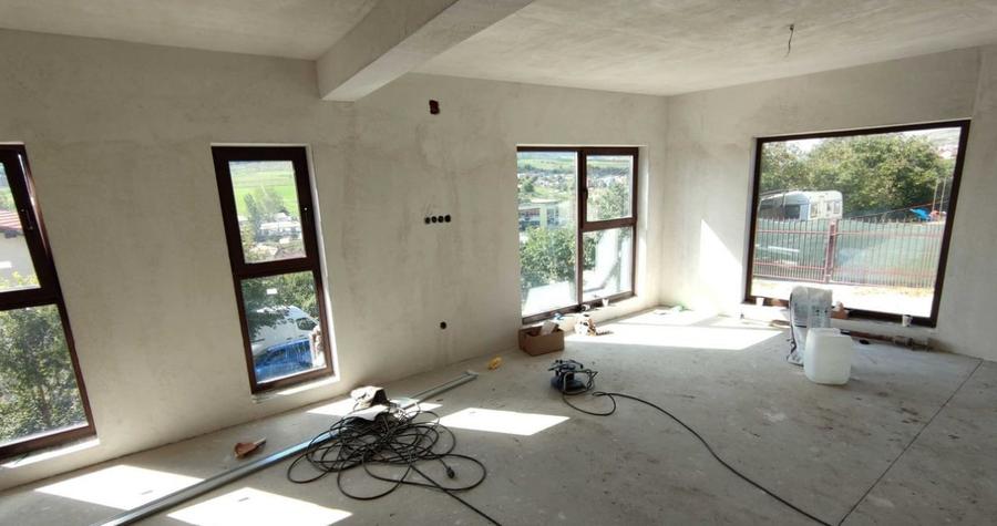 Duplex modern în zona Oașului, ideal pentru o familie, investiție - 4