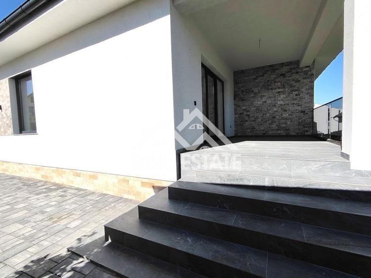 Casa noua cu garaj, pivnita, curte mare - 7