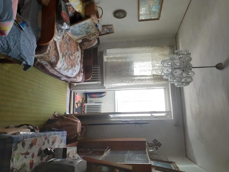 Apartament de vanzare - 3