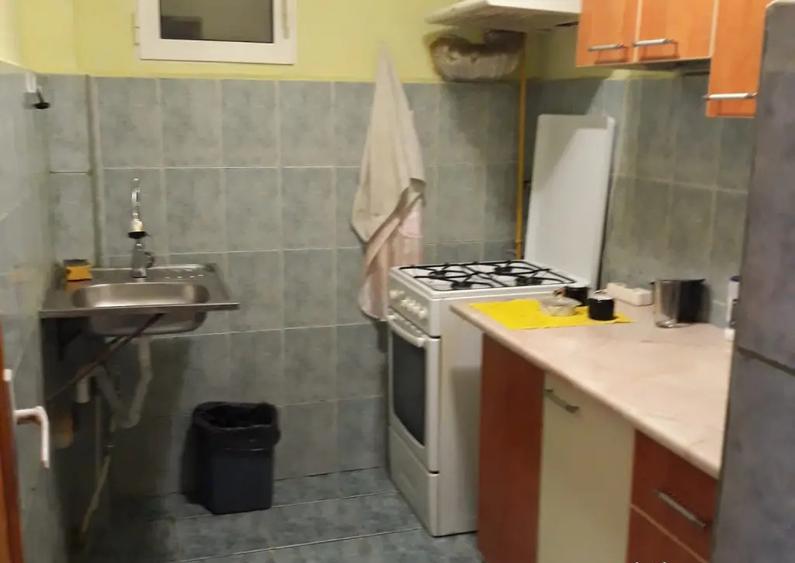 Vand apartament 2 camere decomandat - 4