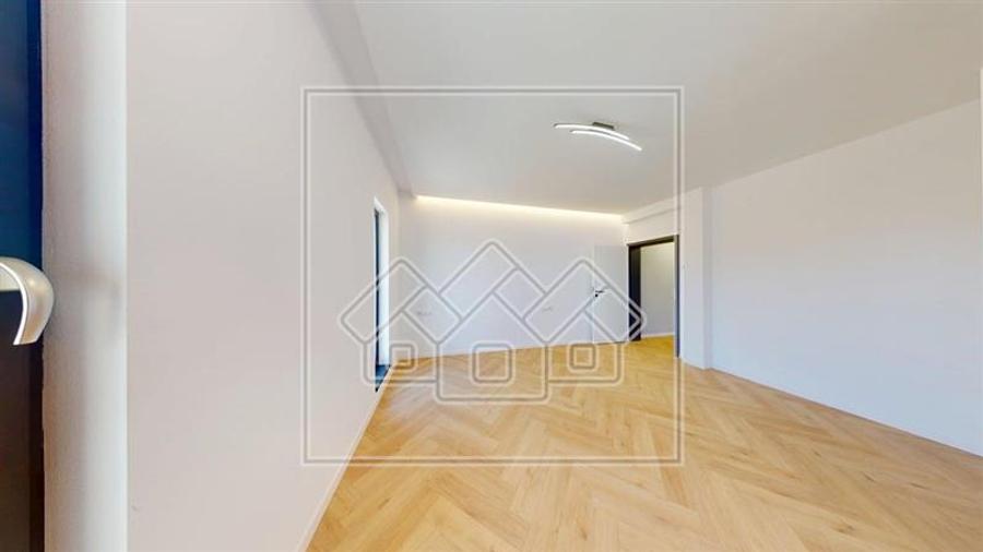 Apartament in Sibiu- 105mp utili- 4 camere, 3 bai- 64 mp terasa - 4