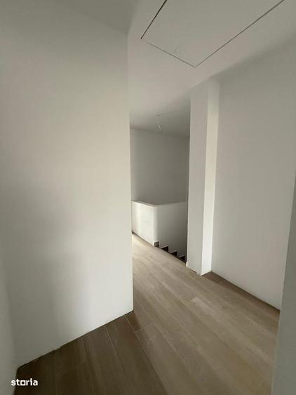 De vanzare Casa isiruita, zona Carolina Mall Cartier Nou - 10