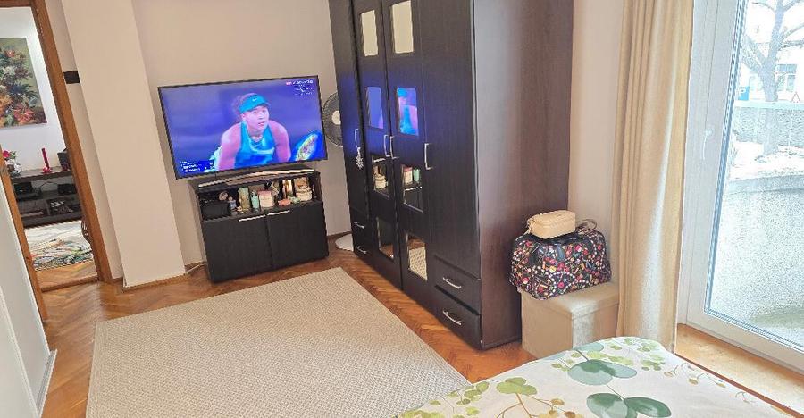 Vand apartament 3 cam. Deva, etaj 1, bloc din anul 2000, 157 mp, BOXA - 16