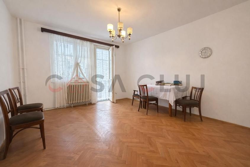 Decomandat, etaj intermediar, zona Transylvania College - 1