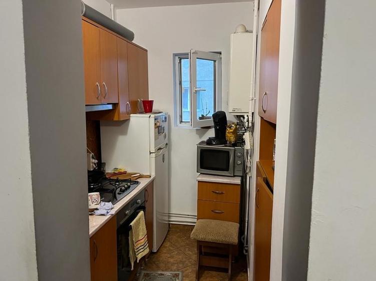 Inchiriez garsoniera - 3