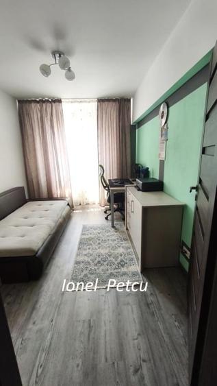 Bd. Lacul Tei _Teiul  Doamnei - 10