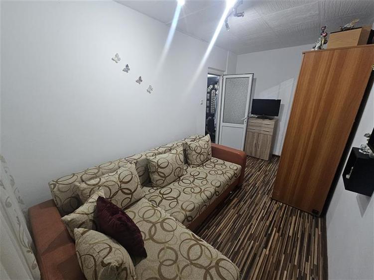 Resita, Garsoniera Mobilata+Utilata, Parter, Calea Caransebesului - 5