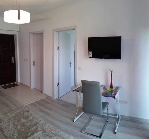 Apartament 1 camera, decomandat, etaj 2/3, zona Centru -  Palas Campus - 5