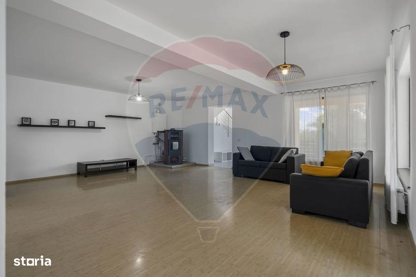 Casa individuala spa?ioasa 6 camere, cu gradina de 572 mp in Gulia - 12