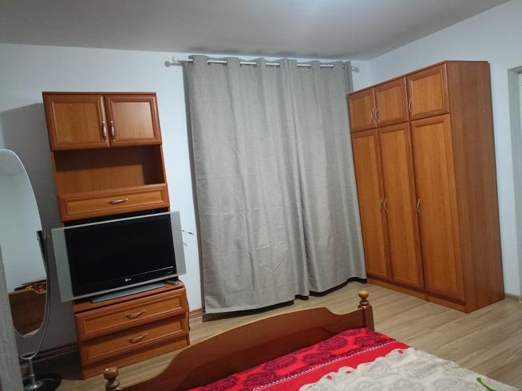 Casă cu 2 camere cu Teren 700 Mp în Central