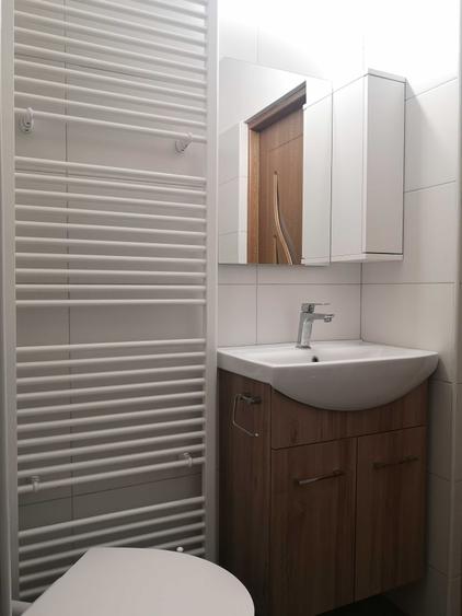 Apartament cu 3 camere decomandat în Ultracentral