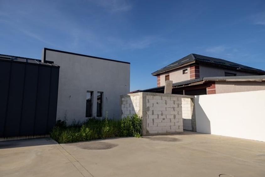 MOCIRA casa pe 1 nivel semifinisata 130mp utili cu teren 5.5ari! - 4