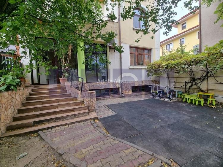 DE INCHIRIAT VILA  D+P+1+2 + CURTE | ZONA PARCUL CAROL