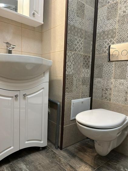 Civic - apartament 3 camere - 2 grupuri sanitare - 90 mp - 7