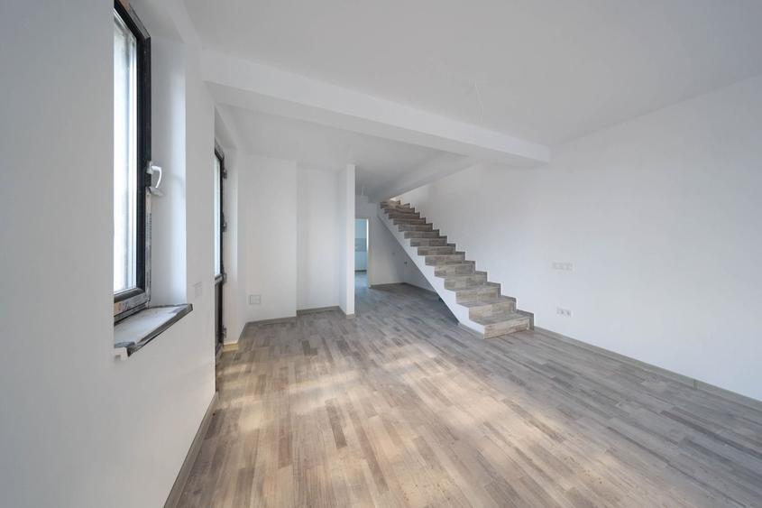 Casă Tip Duplex de Vânzare în Sânpetru | La Poalele Dealului Lempes - 13