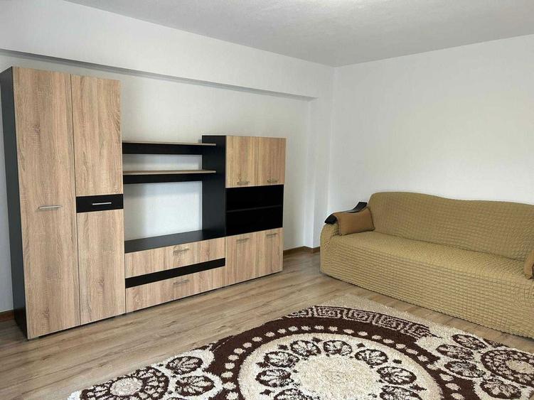 Inchiriez apartament cu 2 camere ultracentral in Turda (58 m2) - 2