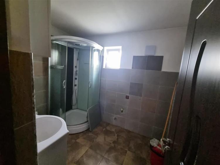 Casa Renovata in zona centrala - 13