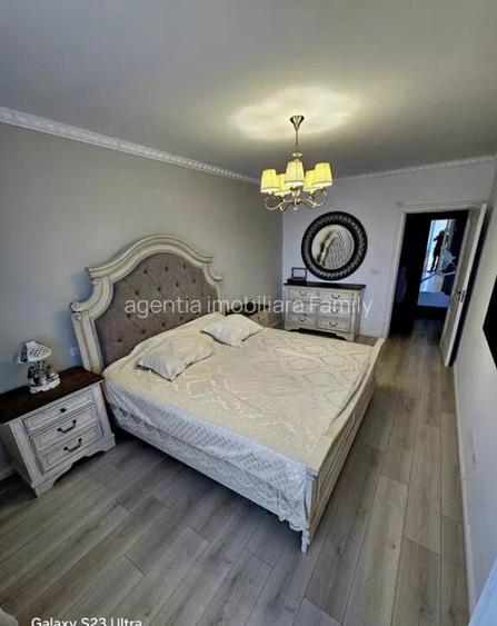 Apartament cu 3 camere decomandate bloc nou etaj 1- Zona Centru