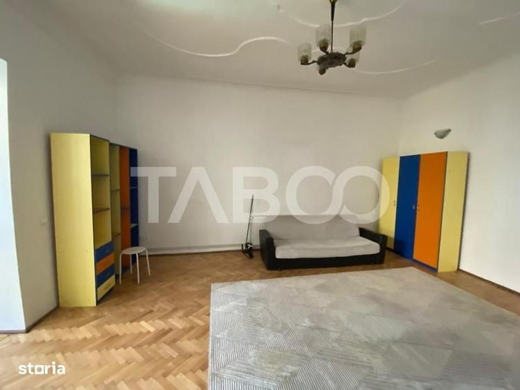 Garsoniera de inchiriat 42mpu mobilata utilata zona Centrul Istoric - 1