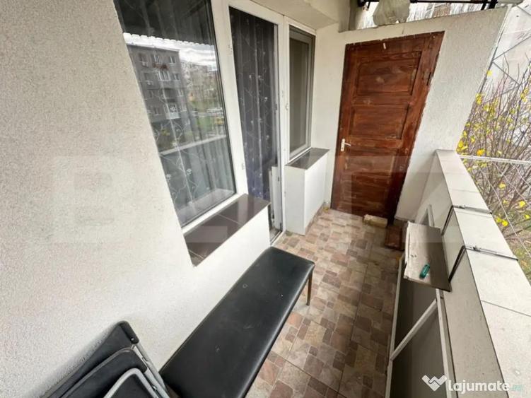 Apartament 2 camere, semidecomandat, 40 mp, zona Micro m - 3