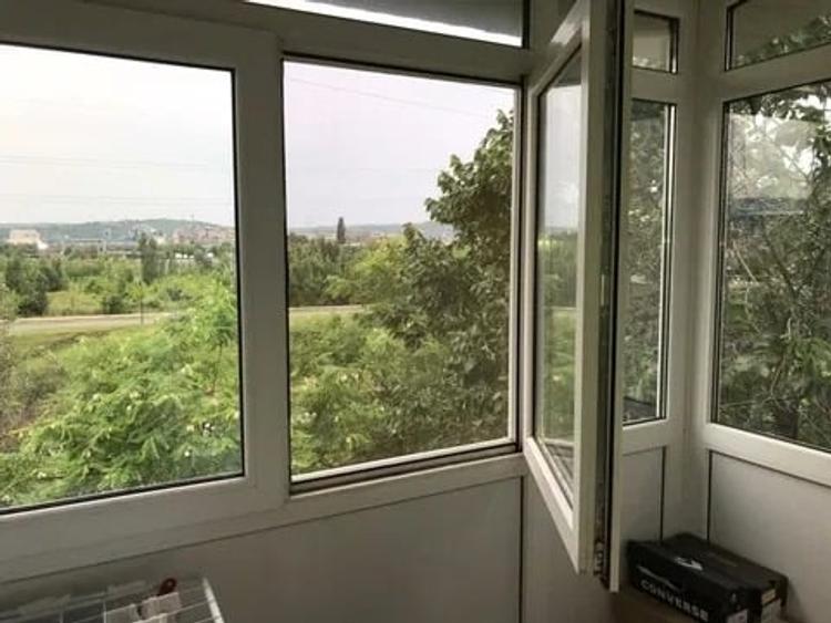 Apartament cu 2 camere, decomandat, zona Tudor - Iulius Mall - 4